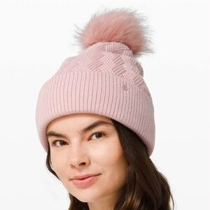 Lululemon Sherpa Weave Pom Beanie